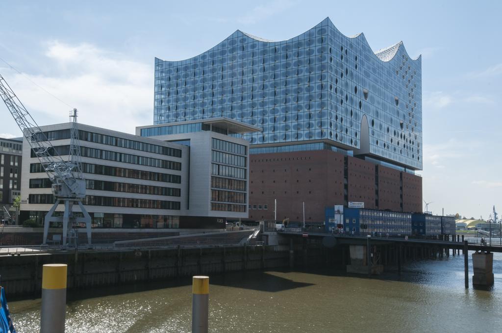 Ferienwohnung Gästezimmer an der Elbphilharmonie contactless Check in Hamburg Exterior foto